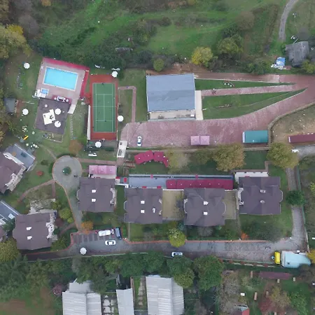 Park Polonezkoey מלון