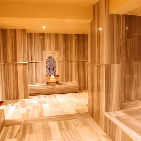 Park Polonezkoey Hotel 3*