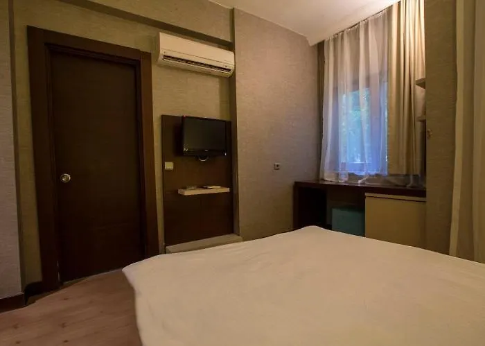 فندق Park Polonezkoey