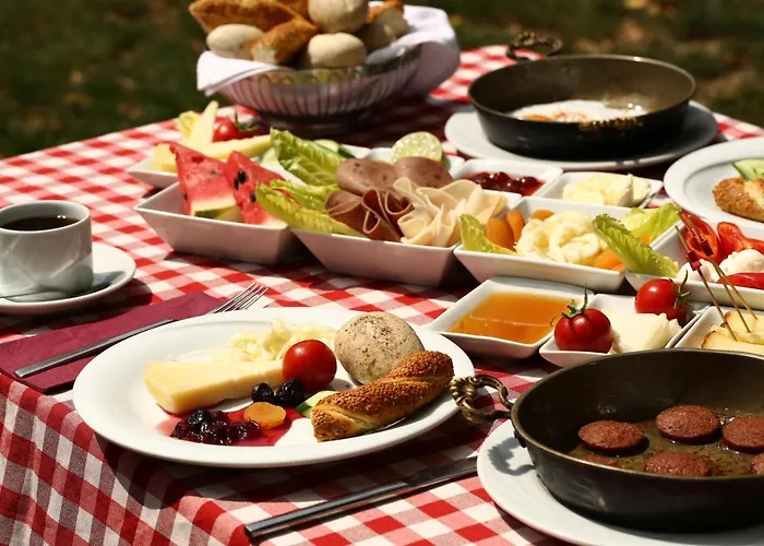 מלון Park Polonezkoey