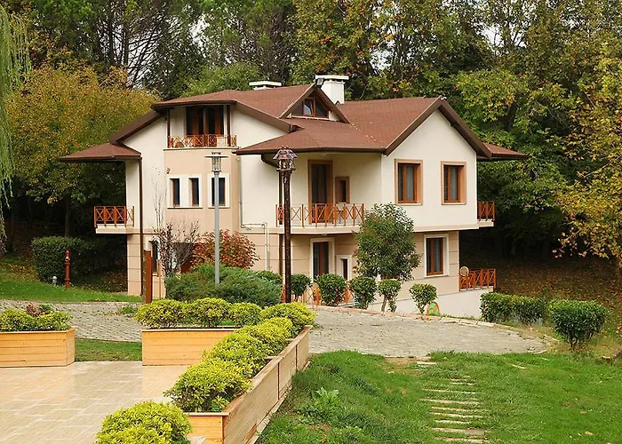 فندق Park Polonezkoey